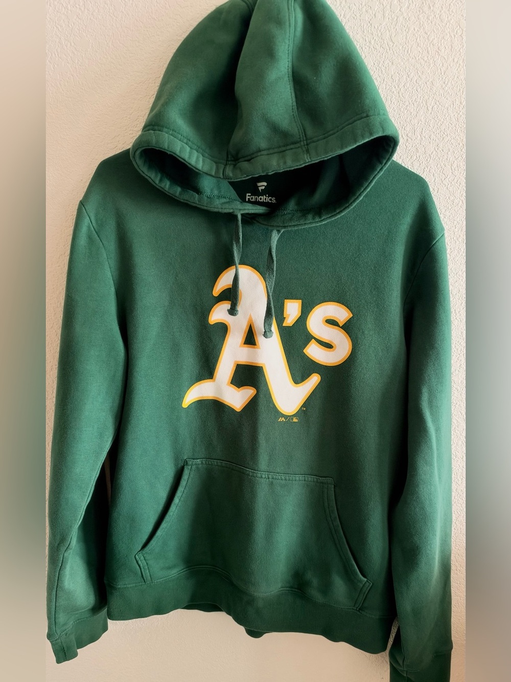 Fanatics Green Oakland A's Logo Pullover Hoodie with White & Yellow Crest